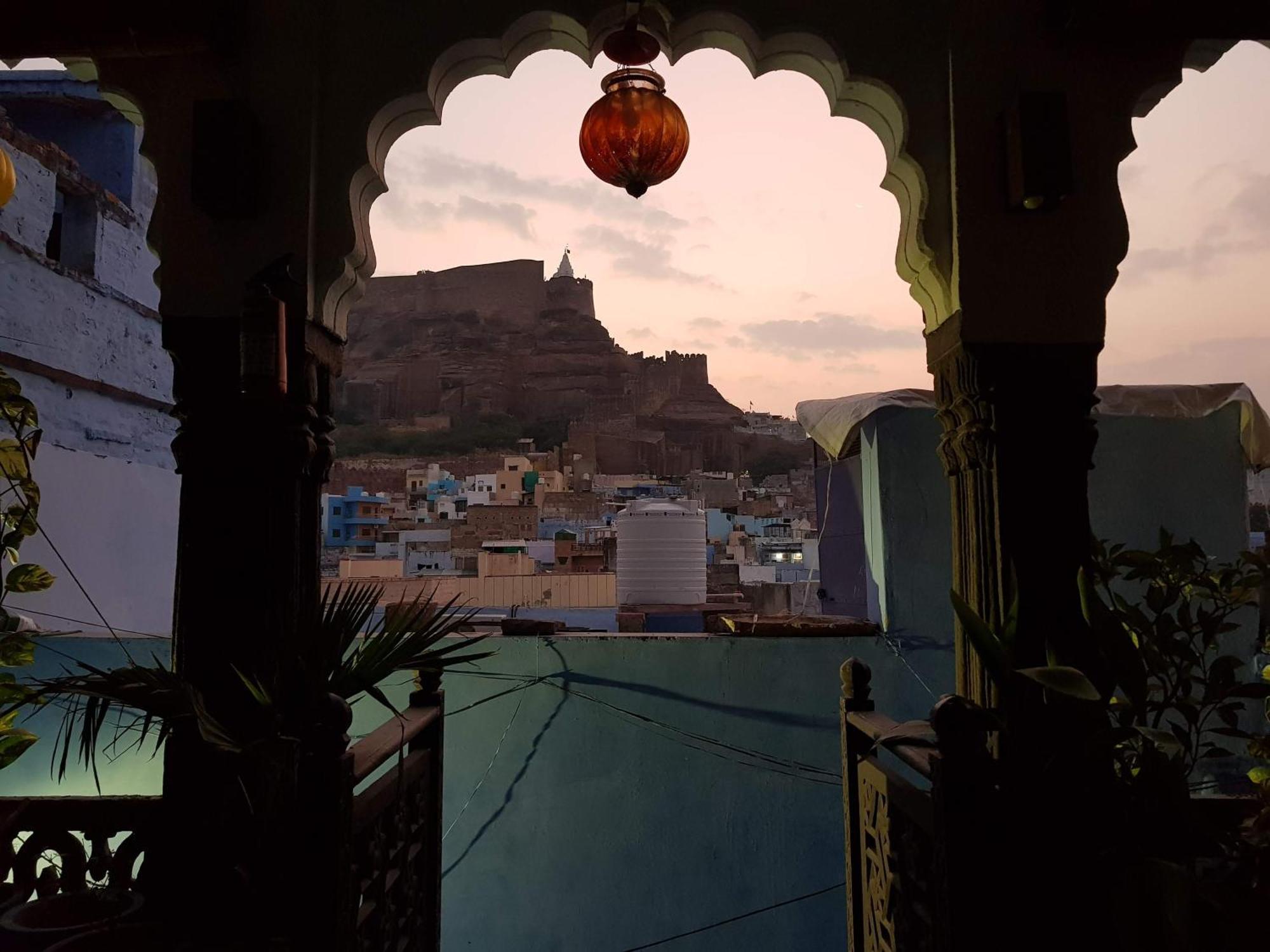 Отель Castle View Haveli Джодхпур Экстерьер фото