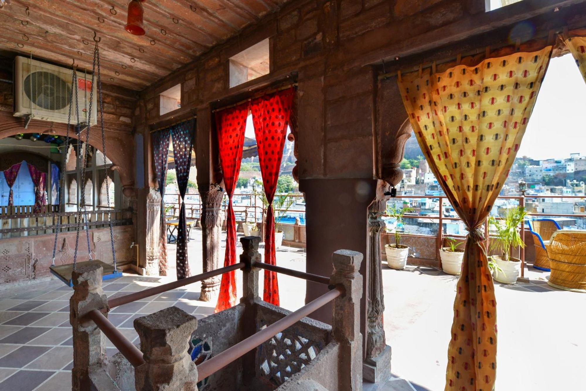 Отель Castle View Haveli Джодхпур Экстерьер фото